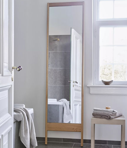 Specchio da terra - A Line - FORM & REFINE - contemporaneo / rettangolare / in rovere