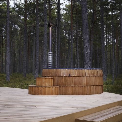 Spa fuoriterra - Iglucraft OÜ - rotonda / 5 posti / in legno
