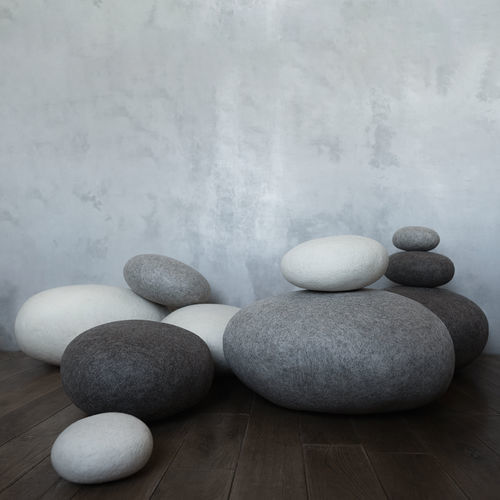 Pouf contemporaneo - SOLID ROCKS - Katsu Stones - in lana / tondo / fatto a mano