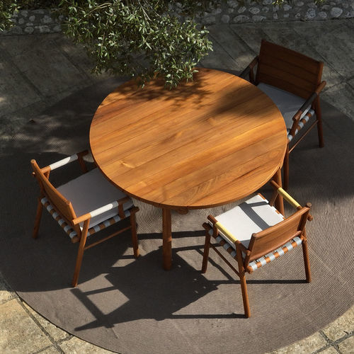 Tavolo design - UZ - Yaaz - in teak / con supporto in teak / rotondo