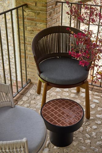 Tavolino basso design - HISS  - Yaaz - in alluminio / in porcellana / in ceramica