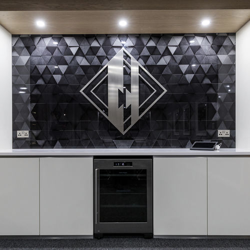 Pannello in vetro con motivo stampato - Specialist Joinery Group - di sicurezza / temprato / a doppi vetri