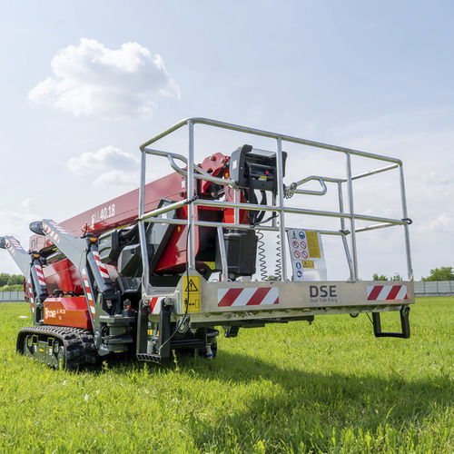 Piattaforma elevatrice cingolata - 40.18 - HINOWA SPA - per cantiere / per ristrutturazione