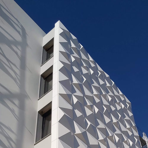 Facciata ventilata in composito - Mercantlis – Façades Ventilées - in alluminio / in fogli