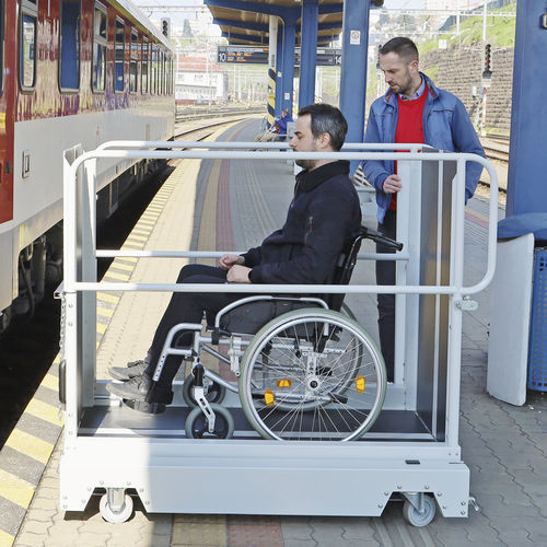 Piattaforma elevatrice per sedia a rotelle - Liftboy 4 - Lehner Lifttechnik - per edificio / ad uso professionale / da esterno