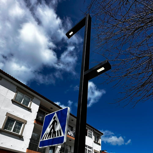Lampione urbano - TOURO - IDELNOR - contemporaneo / in acciaio termolaccato / in acciaio galvanizzato