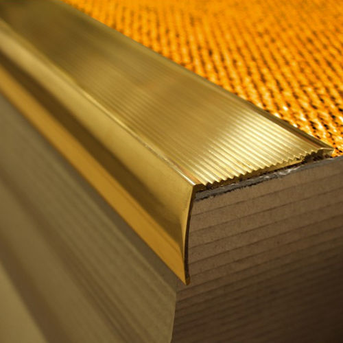 Profilo per gradini in ottone - 657670 - ADESOL - in ottone lucidato