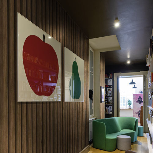 Carta da parati contemporanea - Woodnut - SPAGHETTIWALL - a righe / aspetto legno / marrone