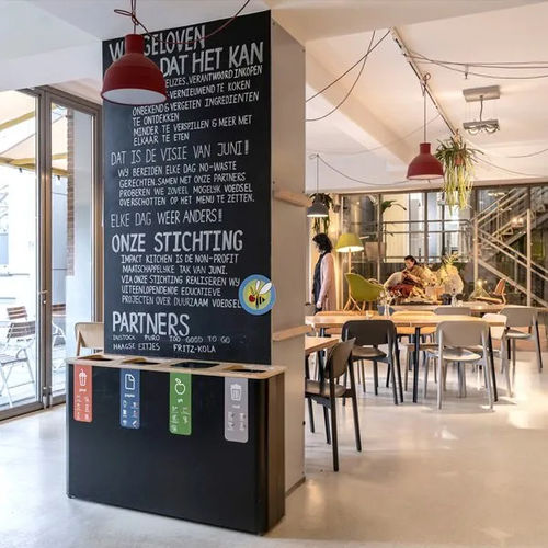 Portarifiuti per raccolta differenziata - Globular 90×4 - BINBINgroup - in bambù / con coperchio / da interno