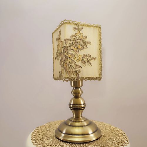 Lampada da tavolo - Male 04 - DelightLamps - in ottone / in tessuto / Art Deco