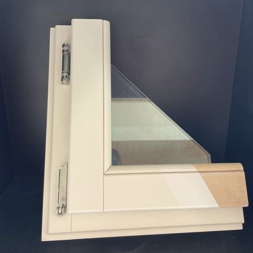 Finestra in legno - VEGA - GATTO GROUP SRL - a battente / a doppi vetri / a 2 ante