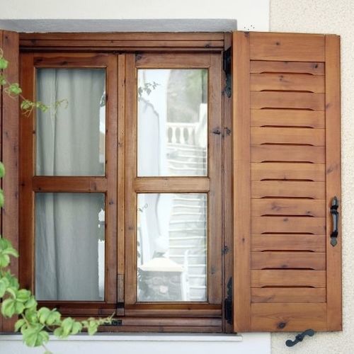 Persiana per finestra - GATTO GROUP SRL - battente / in legno / aspetto legno