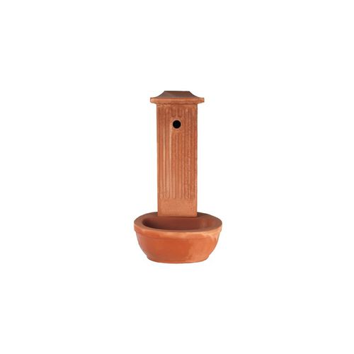 Fontana da giardino - scannelllata con base tonda - cestenoli srl - a pavimento / in laterizio / classica