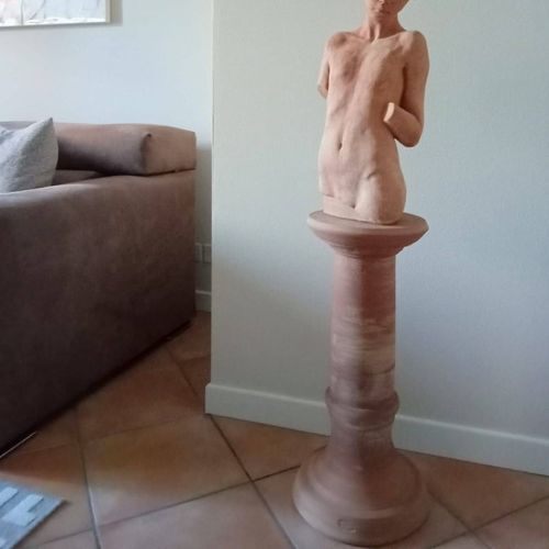 Piedistallo classico - tornio - cestenoli srl - in terracotta / per scultura