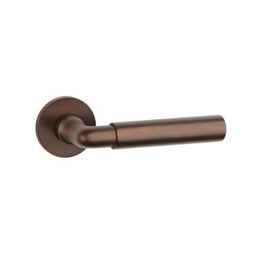 Maniglia per porta - APRILE FICARIA - ENGER - in ottone / moderna / per uso residenziale