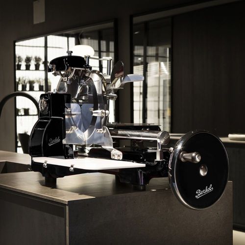 Affettatrice per carne - FLYWHEEL BS300 BLACK - Berkel - manuale / professionale / a lama circolare