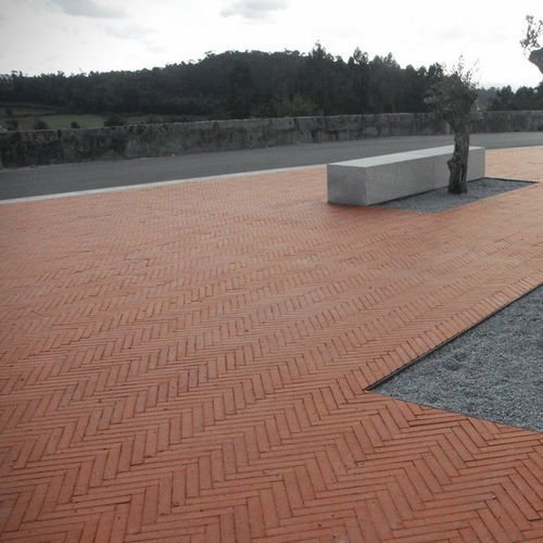 Lastricato in ceramica - Tira Romana Vermelho Vulcânico - Vale de Gândara - per esterni / da giardino / per spazio pubblico