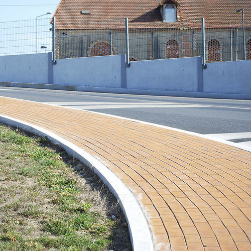 Pavé bentonitico - Cerâmico Pau Rosa - Vale de Gândara - da esterno / per pedoni / per spazio pubblico