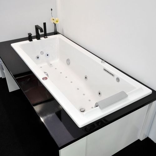 Vasca da bagno ad isola - QUADROLINE - Preti - ad uso professionale / in acrilico / contemporanea