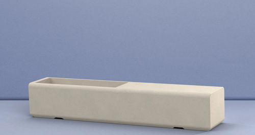 Fioriera con panchina integrata - BEAM 2500 - Sirolis - in cemento armato / rettangolare / 100% riciclabile