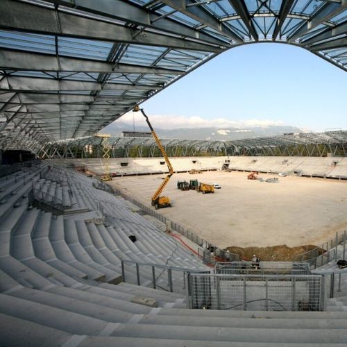 Gradinata in calcestruzzo prefabbricato - Groupe Saint Léonard - per impianto sportivo