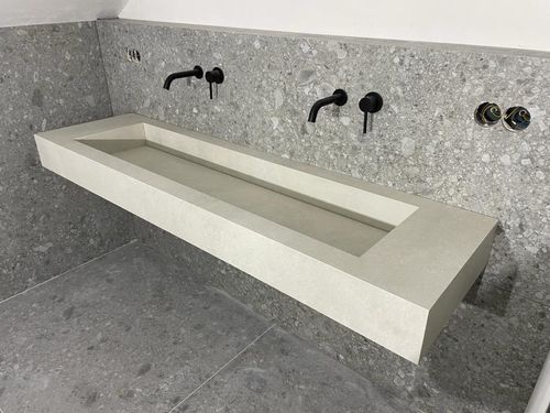 Lavabo sospeso - IKTO Design - in ceramica / su misura / di lunga durata