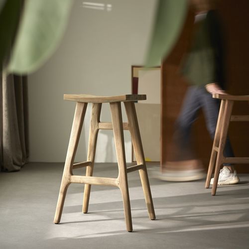 Sgabello da bar contemporaneo - ALIA - TICKET FOR THE MOON - in teak / con supporto in teak / con 4 gambe