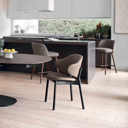Sedia contemporanea - holly - calligaris - da interno / in tessuto / con supporto in legno