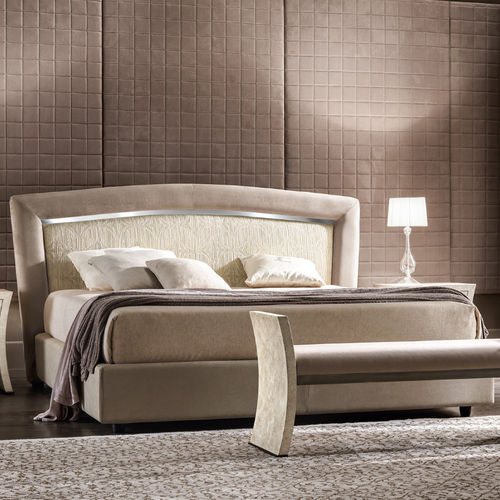 Letto matrimoniale - PORTOFINO - CANTORI - classico / imbottito / con testiera