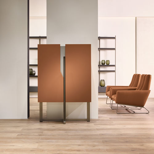 Credenza alta - MIRAGE - CANTORI - contemporanea / in metallo / in legno laccato