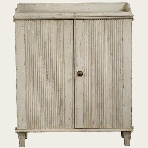 Credenza alta - GUS 144  - CHELSEA TEXTILES - in stile gustaviano / in legno massiccio / in legno dipinto