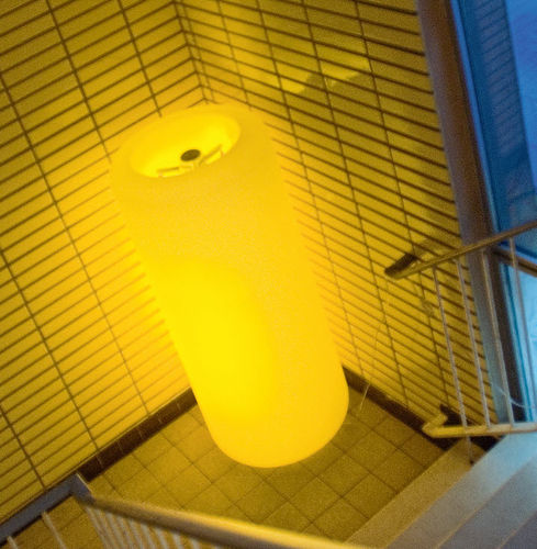 Colonna luminosa contemporanea - D2V2 - DARK AT NIGHT NV - in polietilene / in metallo / LED