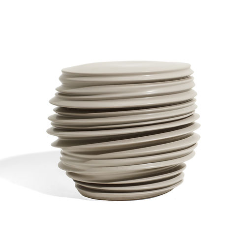 Tavolo d'appoggio design originale - BABYLON - DEDON GmbH - in polietilene rotostampato / in ceramica / con base in polietilene