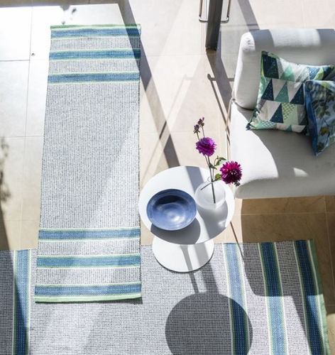 Tappeto da corridoio - POMPANO COBALT - DESIGNERS GUILD - contemporaneo / a righe / in poliestere