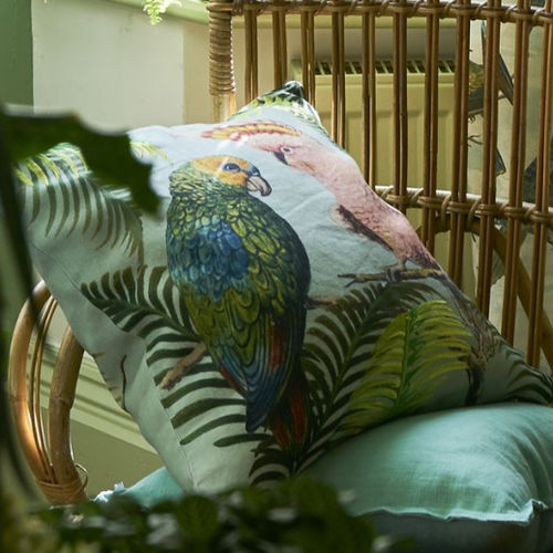 Cuscino quadrato - PARROT & PALM AZURE - DESIGNERS GUILD - con animali / in lino / verde