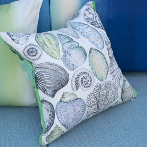 Cuscino da esterno - SHELL BAY - DESIGNERS GUILD - quadrato / a motivi / in tessuto