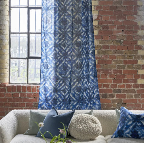 Tessuto da tappezzeria - PARQUET BATIK  - DESIGNERS GUILD - per tende / con motivi geometrici / in cotone