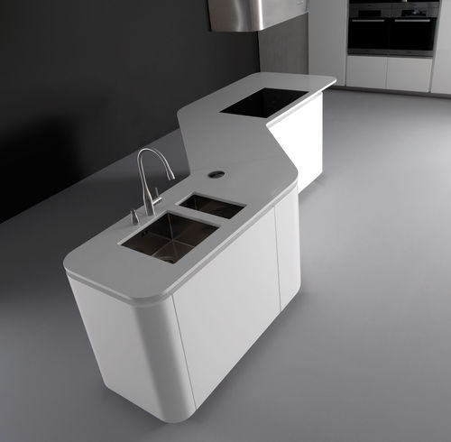 Cucina contemporanea - Sinuosa - EFFETI INDUSTRIE - impiallacciata in legno / in alluminio / in Fenix NTM