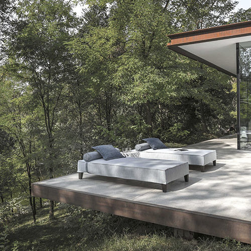 Lettino prendisole design - TORTUGA - VILLEVENETE BY GATTI - in tessuto / in legno / per uso contract