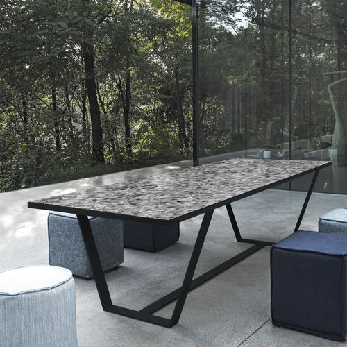Tavolo design - BAKER ISLAND - VILLEVENETE BY GATTI - in lamiera forata / in ceramica / con supporto in metallo verniciato