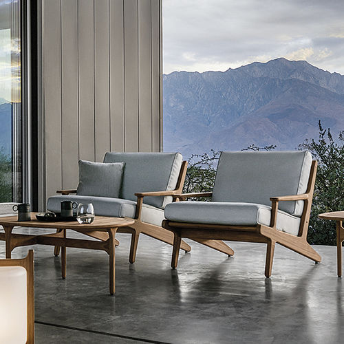Poltrona contemporanea - BAY - GLOSTER - in tessuto / in teak / con cuscino rimovibile