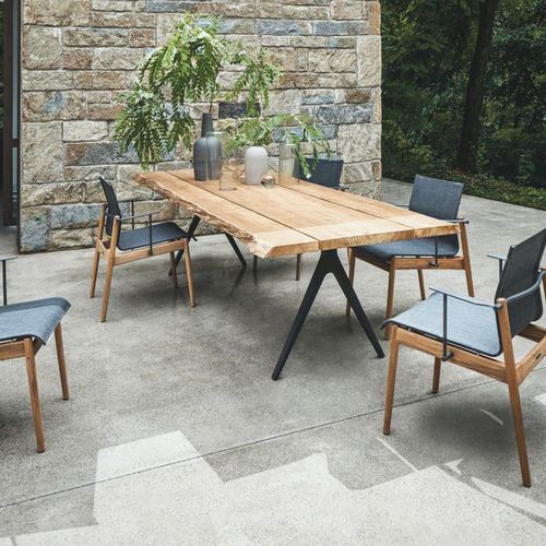 Tavolo da pranzo contemporaneo - RAW - GLOSTER - in teak / in alluminio / con supporto in ghisa di alluminio