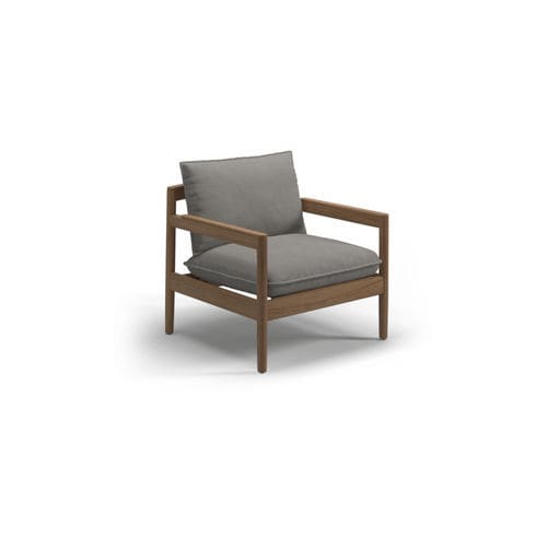 Poltrona contemporanea - SARANAC - GLOSTER - in tessuto / in teak / con cuscino rimovibile