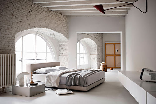 Letto matrimoniale - NEWPORT - IVANO REDAELLI - contemporaneo / imbottito / con testiera imbottita