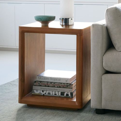 Tavolo d'appoggio contemporaneo - Calla - West Elm - in acacia / con supporto in legno massiccio / quadrato