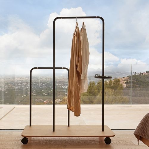 Servo muto a pavimento - PLATEL - punt mobles - in metallo / in legno / contemporaneo