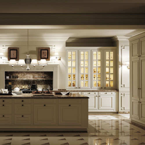 Cucina classica - BRITANIA BLANCO VIEJO - MUEBLES DOCA - in vetro / in legno / con isola