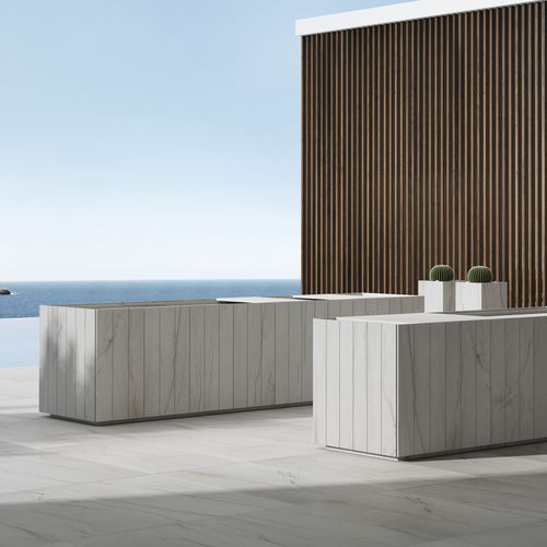 Cucina da esterno - LUXURY STONE  - MUEBLES DOCA - contemporanea / in pietra / con isola