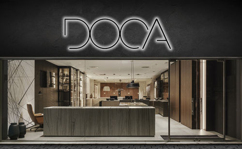 Stand espositivo - SHOWROOM MARBELLA - MUEBLES DOCA