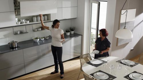 Cucina contemporanea - PLANO - SANTOS - in laminato / con impugnature / finitura lucida